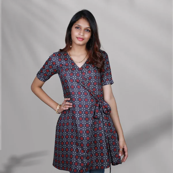 Ash Printed Short Kurti – Subtle Elegance for Everyday Wear